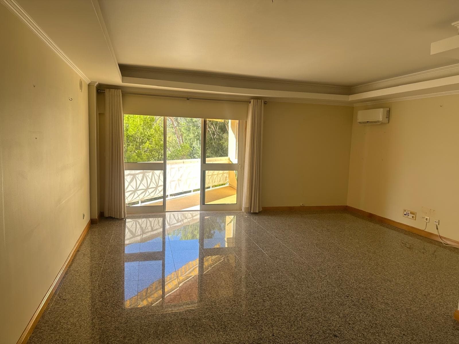 T1 com garagem, em condomínio com piscina, na Costa da Guia — Cascais · Costa da Guia, Cascais